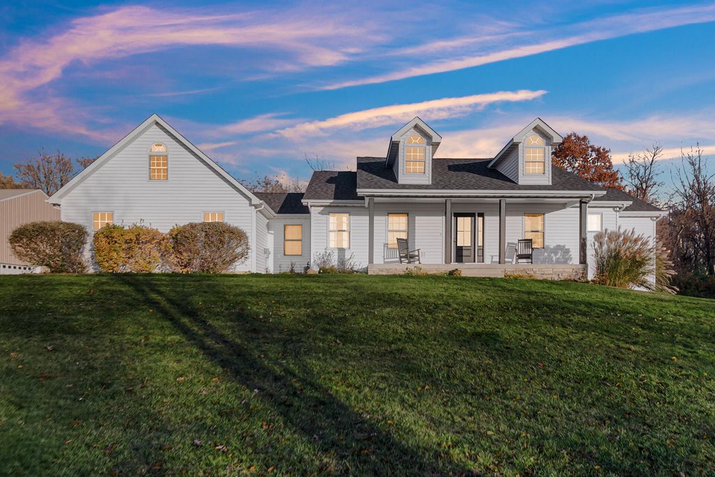 231 N 182 W, Valparaiso, IN 46385