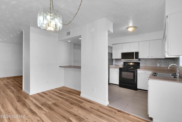 1620 N Wilmot Rd Unit S436, Tucson, AZ 85712