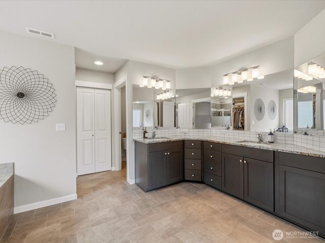 2843 84th Avenue NE, Marysville, WA 98270