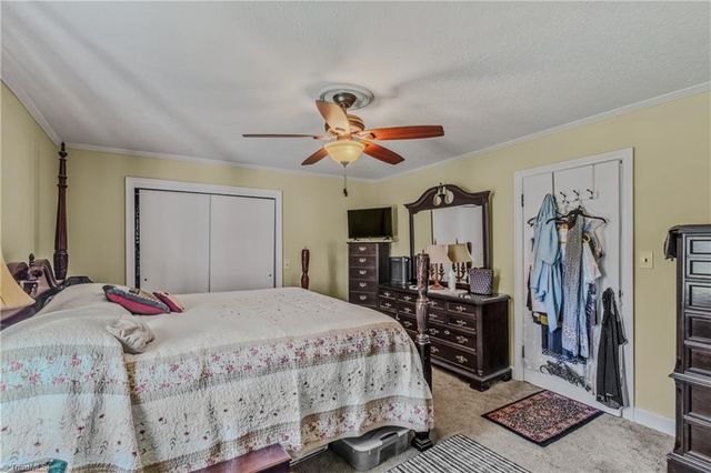 2252 Wards Gap Road, Mount Airy, NC 27030