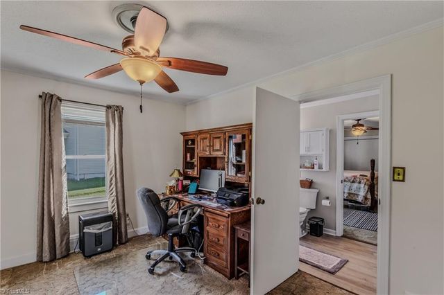 2252 Wards Gap Road, Mount Airy, NC 27030