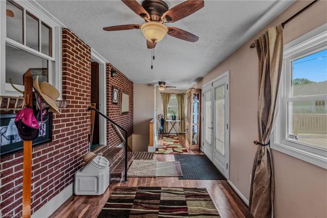 2252 Wards Gap Road, Mount Airy, NC 27030