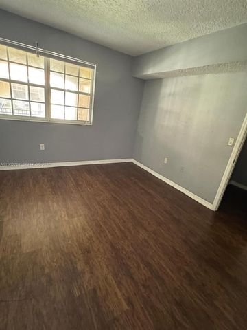 231 SW 116th Ave 19202, Pembroke Pines, FL 33025