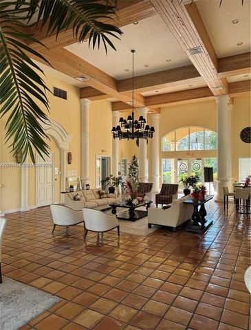 231 SW 116th Ave 19202, Pembroke Pines, FL 33025