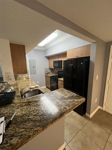 231 SW 116th Ave 19202, Pembroke Pines, FL 33025