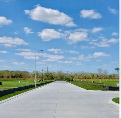 11702 Watermelon Street, Houston, TX 77048