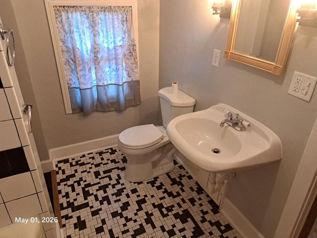 716 DE PERE STREET, Menasha, WI 54956