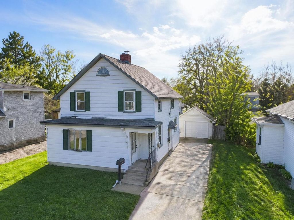 716 DE PERE STREET, Menasha, WI 54956
