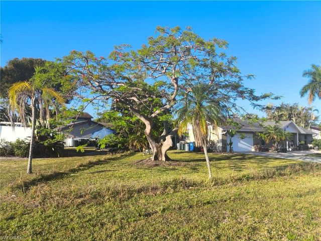 15575 Copra LN, Fort Myers, FL 33908