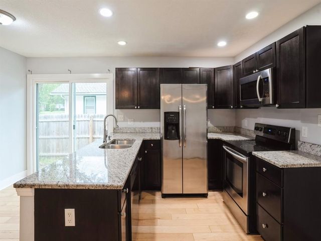 6205 SW 12th Street, Des Moines, IA 50315