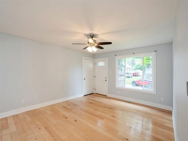 6205 SW 12th Street, Des Moines, IA 50315