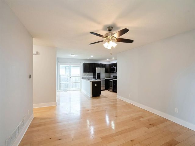 6205 SW 12th Street, Des Moines, IA 50315