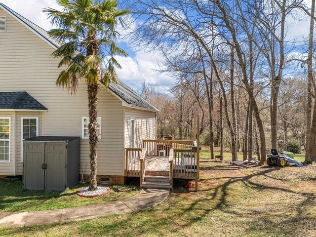 214 Cool Water Court, Boiling Springs, SC 29316