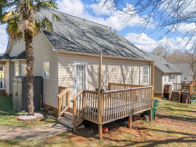 214 Cool Water Court, Boiling Springs, SC 29316