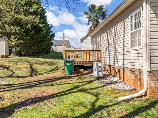 214 Cool Water Court, Boiling Springs, SC 29316