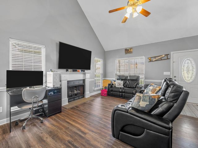 214 Cool Water Court, Boiling Springs, SC 29316