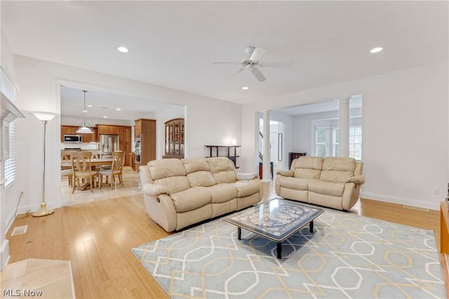 38595 Flanders Drive, Solon, OH 44139