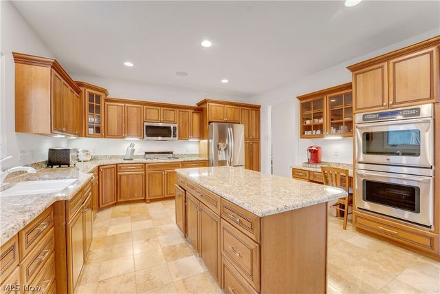 38595 Flanders Drive, Solon, OH 44139