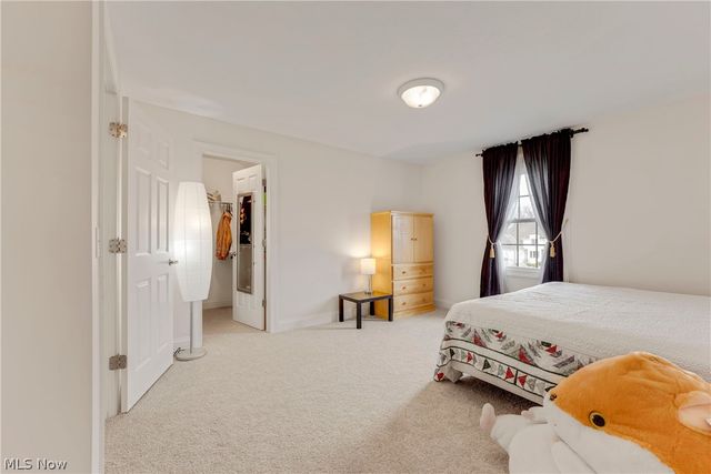 38595 Flanders Drive, Solon, OH 44139