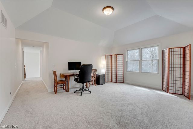 38595 Flanders Drive, Solon, OH 44139