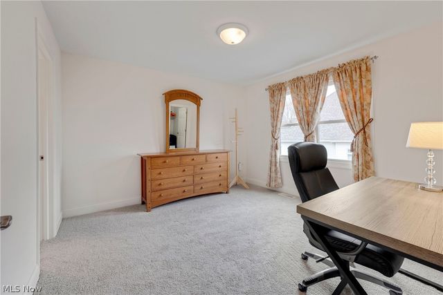 38595 Flanders Drive, Solon, OH 44139