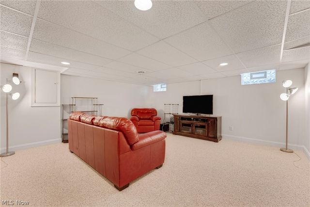 38595 Flanders Drive, Solon, OH 44139