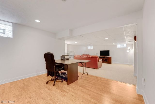 38595 Flanders Drive, Solon, OH 44139