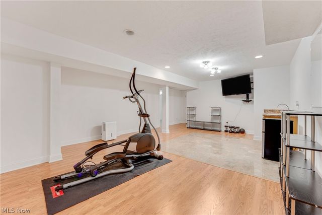 38595 Flanders Drive, Solon, OH 44139