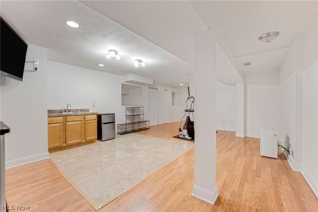 38595 Flanders Drive, Solon, OH 44139