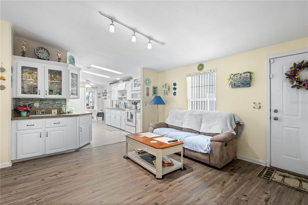 Image 16 of property listing at 3421 70TH AVENUE E, Ellenton, FL 34222