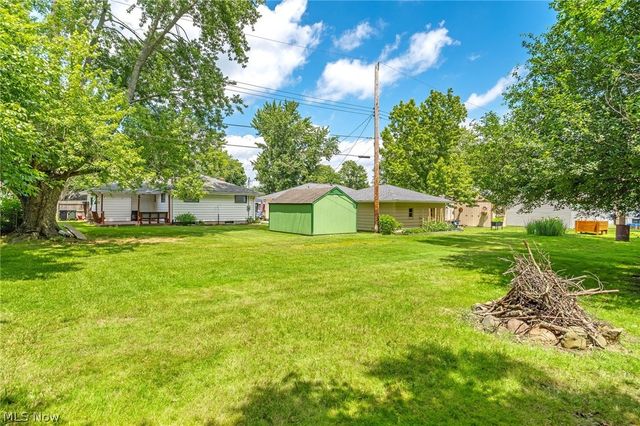 1024 Oakwood Drive, Elyria, OH 44035