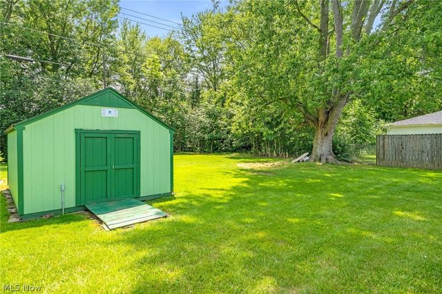 1024 Oakwood Drive, Elyria, OH 44035