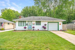 1024 Oakwood Drive, Elyria, OH 44035