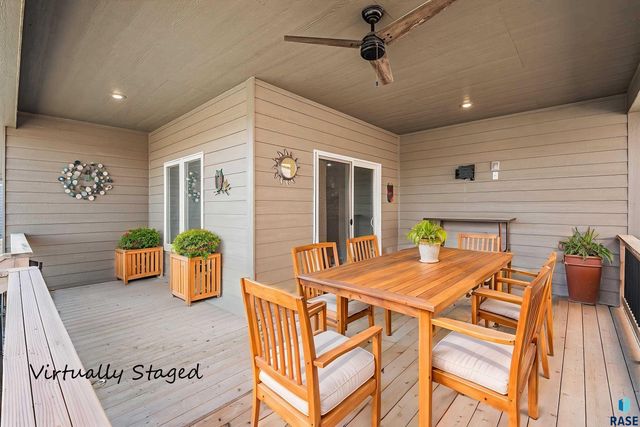6332 S Badlands Ct, Sioux Falls, SD 57108