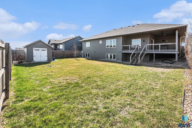 6332 S Badlands Ct, Sioux Falls, SD 57108