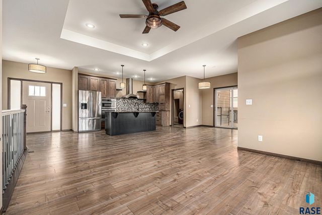 6332 S Badlands Ct, Sioux Falls, SD 57108