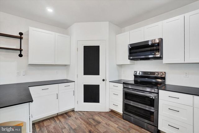 3828 BROWNTON RD, Felton, PA 17322