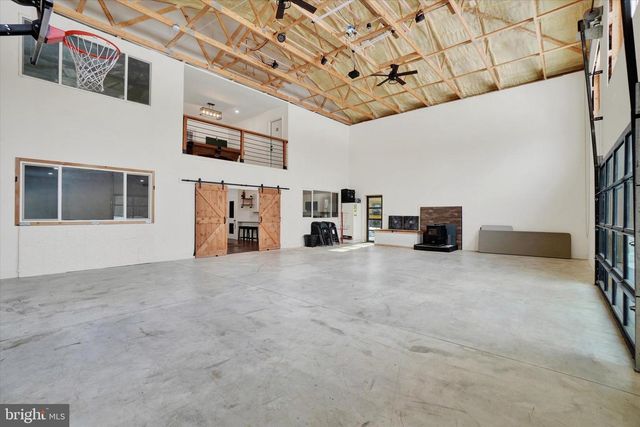 3828 BROWNTON RD, Felton, PA 17322