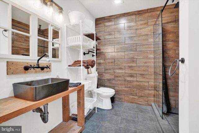 3828 BROWNTON RD, Felton, PA 17322