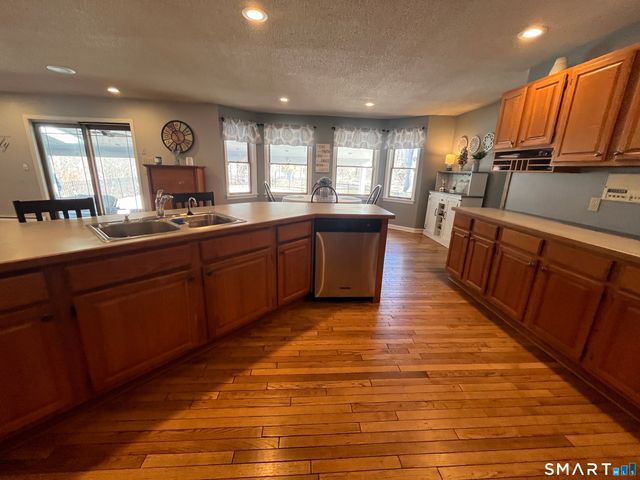 125 Eagle Ridge, Torrington, CT 06790