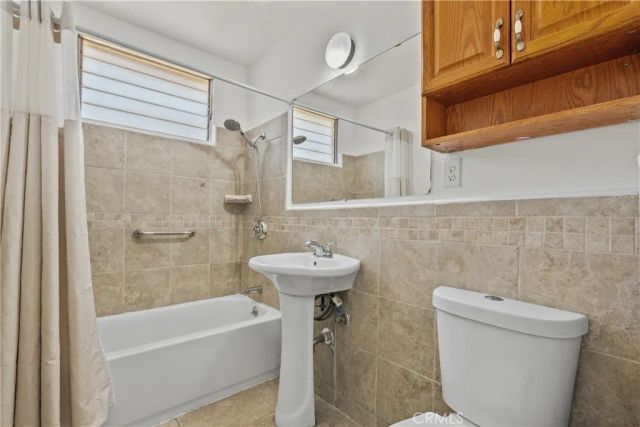 11144 Laurel Canyon Boulevard, Los Angeles, CA 91340