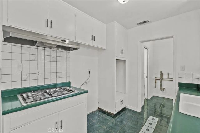 11144 Laurel Canyon Boulevard, Los Angeles, CA 91340