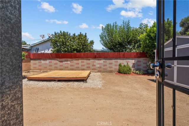 11144 Laurel Canyon Boulevard, Los Angeles, CA 91340
