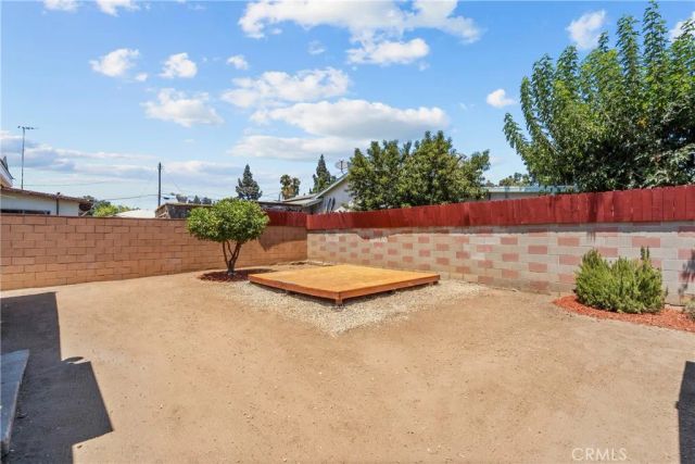 11144 Laurel Canyon Boulevard, Los Angeles, CA 91340