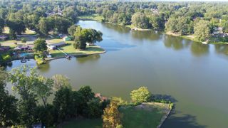 2777 W LAKE SHORE DR, Memphis, TN 38127