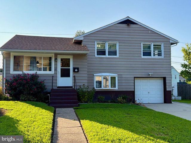 18 AQUILLA AVE, New Castle, DE 19720