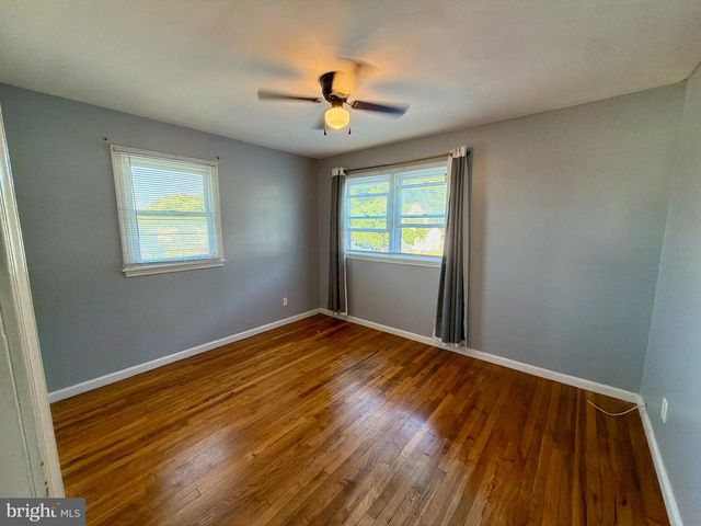 18 AQUILLA AVE, New Castle, DE 19720