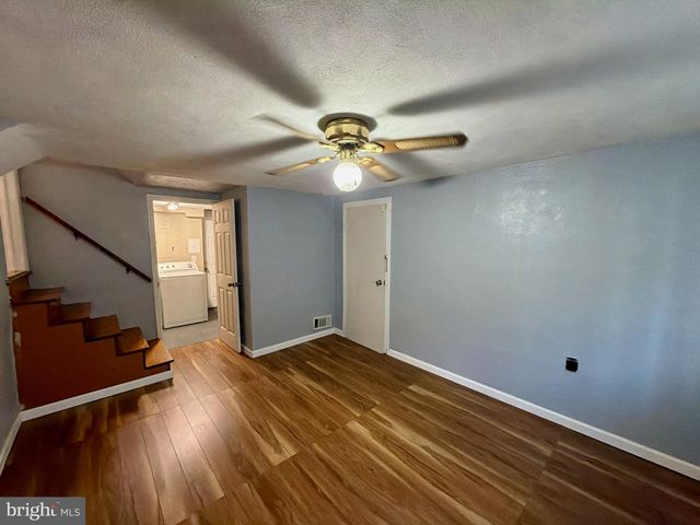 18 AQUILLA AVE, New Castle, DE 19720