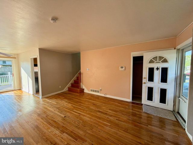 18 AQUILLA AVE, New Castle, DE 19720