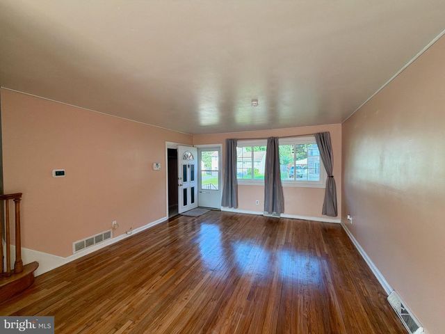 18 AQUILLA AVE, New Castle, DE 19720